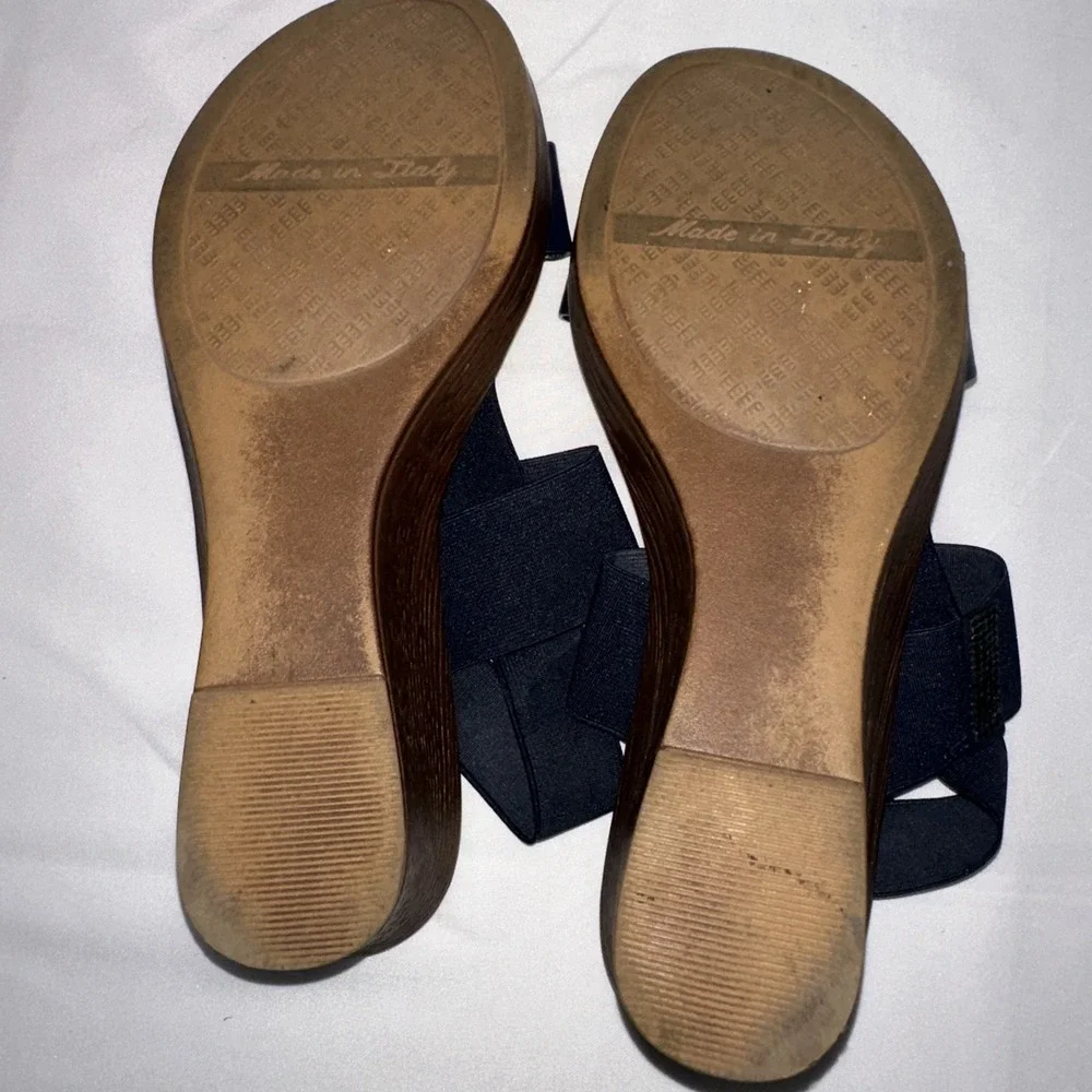 Italian Shoemakers Made In Italy Women's Navy Shoe SIZE 8.5